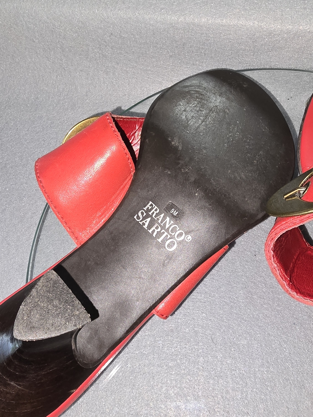 Franco Sarto Red Leather Thong Sandals with Gold Accent 2in heel - Picture 5 of 6